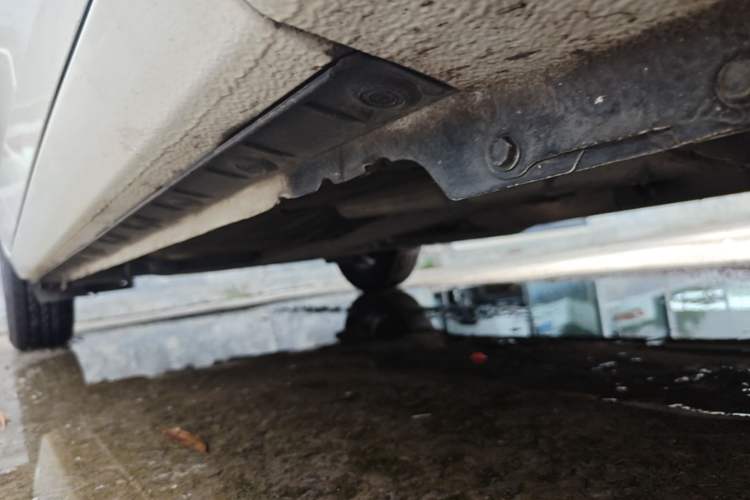 Used Toyota Levin 2017 Revised 185T CVT Elite Edition China V Standard Right Side Sill