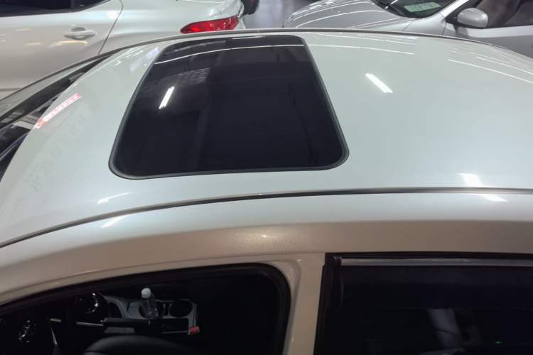 Used Toyota Levin 2017 Revised Dual-Engine 1.8H GS E-CVT Elite Sunroof Version China V Standard Roof