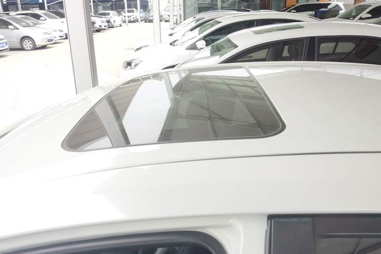 Used Toyota Levin 2017 Revised 185T CVT Elite Edition China V Standard Roof