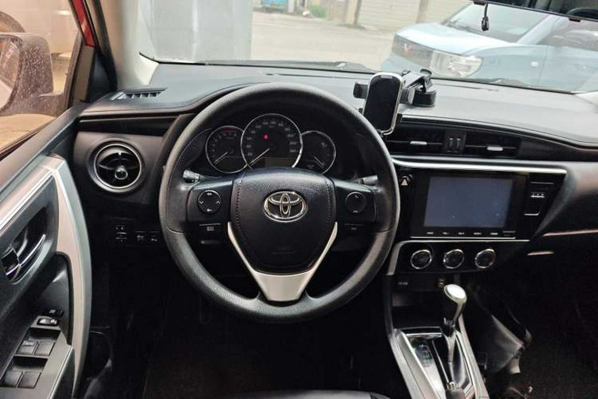 Used Toyota Levin 2017 Revised 185T CVT Elite Edition China V Standard Steering Wheel