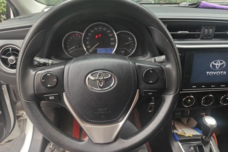 Used Toyota Levin 2017 Revised 185T CVT Elite Edition China V Standard Steering Wheel