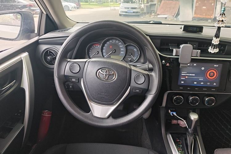 Used Toyota Levin 2017 Revised 185T CVT Elite Edition China V Standard Steering Wheel