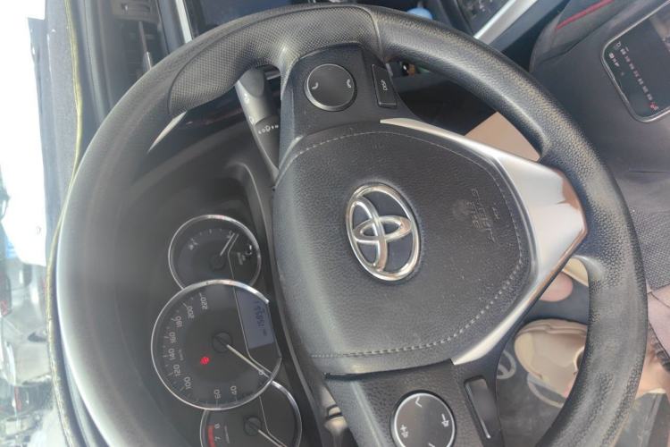 Used Toyota Levin 2017 Revised 185T CVT Elite Edition China V Standard Steering Wheel