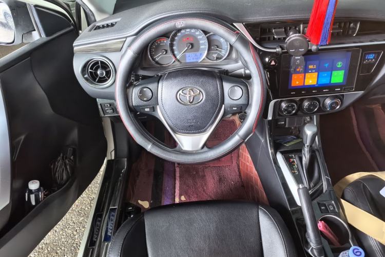 Used Toyota Levin 2017 Revised 185T CVT Elite Edition China V Standard Steering Wheel