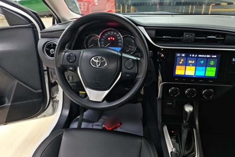 Used Toyota Levin 2017 Revised 185T CVT Elite Edition China V Standard Steering Wheel