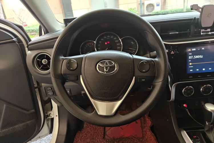 Used Toyota Levin 2017 Revised Version 185T CVT Elite Edition China VI Standard Steering Wheel