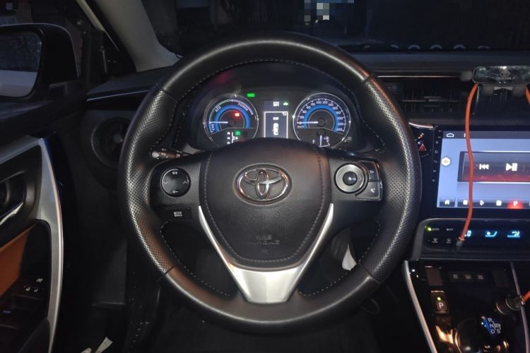 Used Toyota Levin 2017 Revised Dual-Engine 1.8H GS E-CVT Elite Sunroof Version China V Standard Steering Wheel