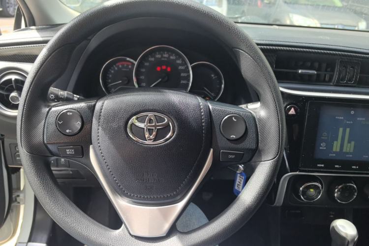 Used Toyota Levin 2017 Revised 185T CVT Elite Edition China V Standard Steering Wheel