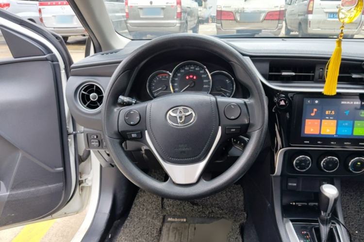 Used Toyota Levin 2017 Revised 185T CVT Elite Edition China V Standard Steering Wheel