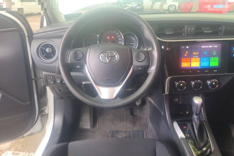 Used Toyota Levin 2017 Revised 185T CVT Elite Edition China V Standard Steering Wheel