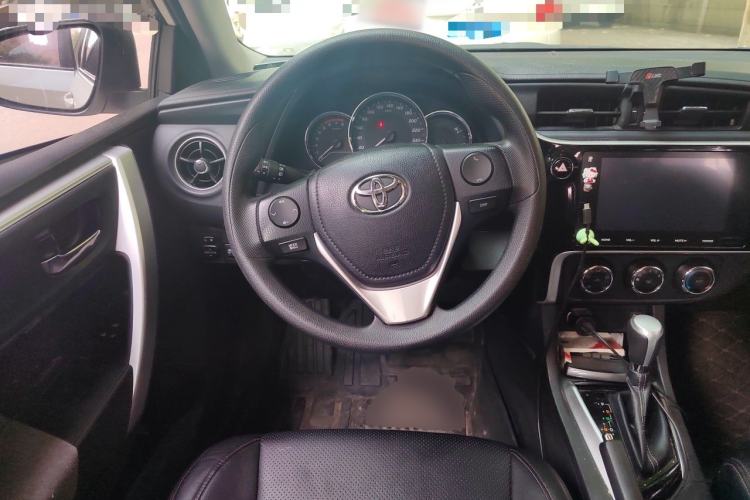 Used Toyota Levin 2017 Revised 185T CVT Elite Edition China V Standard Steering Wheel