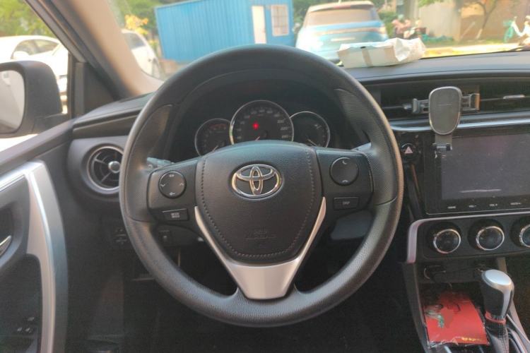 Used Toyota Levin 2017 Revised 185T CVT Elite Edition China V Standard Steering Wheel