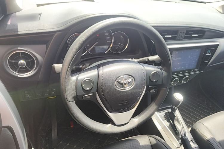 Used Toyota Levin 2017 Revised 185T CVT Elite Edition China V Standard Steering Wheel