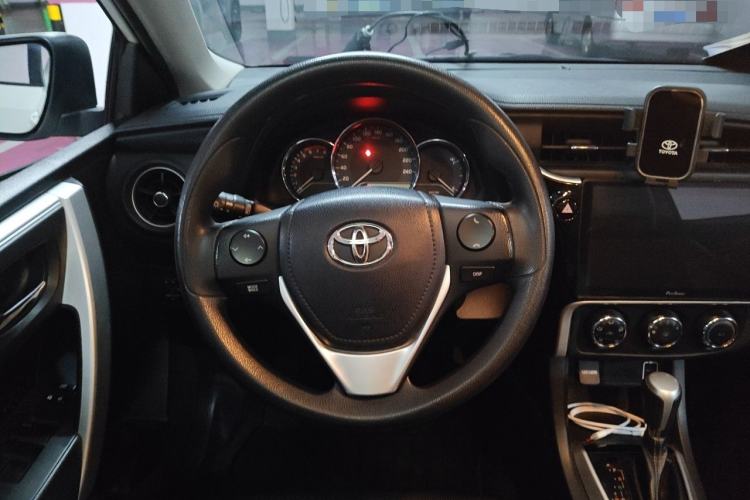 Used Toyota Levin 2017 Revised 185T CVT Elite Edition China V Standard Steering Wheel