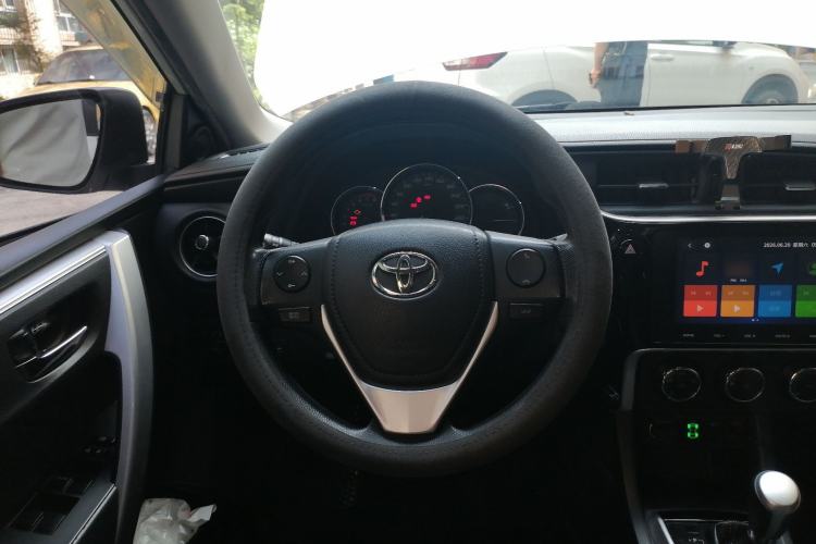 Used Toyota Levin 2017 Revised 185T CVT Elite Edition China V Standard Steering Wheel