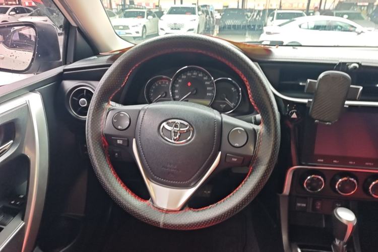 Used Toyota Levin 2017 Revised Version 185T CVT Elite Edition China VI Standard Steering Wheel