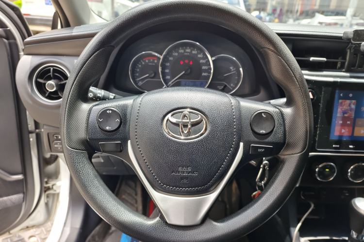 Used Toyota Levin 2017 Revised 185T CVT Elite Edition China V Standard Steering Wheel