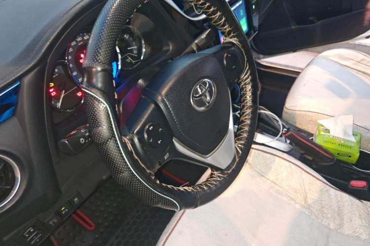 Used Toyota Levin 2017 Revised Version 185T CVT Elite Edition China VI Standard Steering Wheel