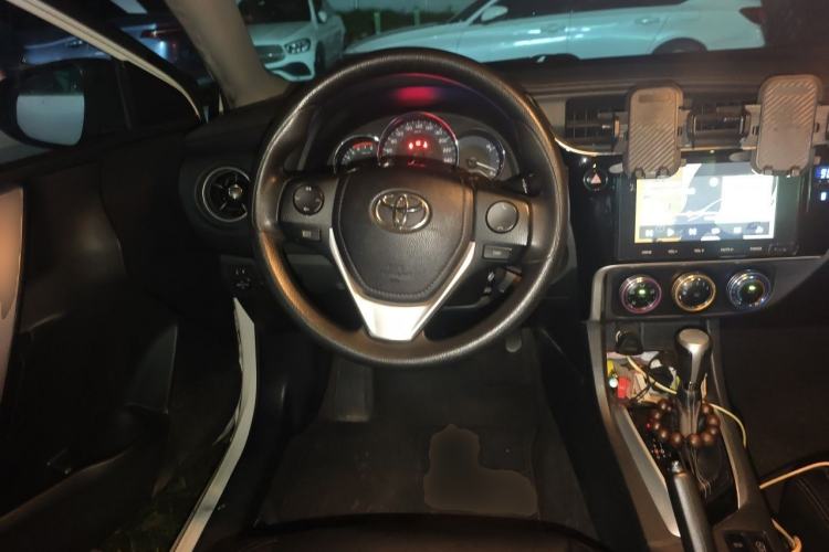 Used Toyota Levin 2017 Revised 185T CVT Elite Edition China V Standard Steering Wheel