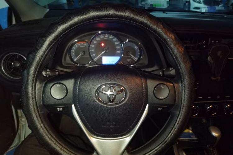 Used Toyota Levin 2017 Revised 185T CVT Elite Edition China V Standard Steering Wheel