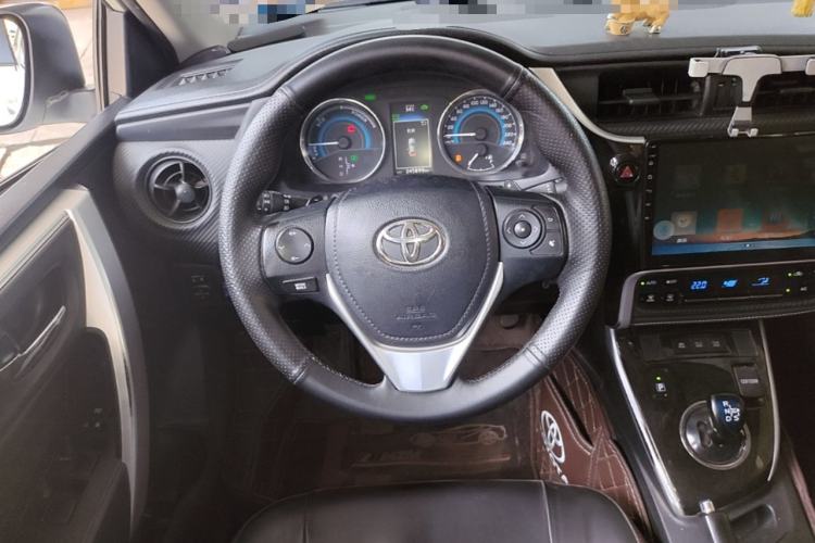 Used Toyota Levin 2017 Revised Dual-Engine 1.8H GS E-CVT Elite Sunroof Version China V Standard Steering Wheel