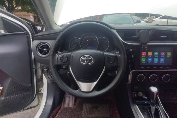 Used Toyota Levin 2017 Revised 185T CVT Elite Edition China V Standard Steering Wheel