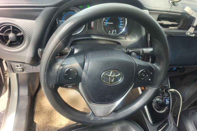 Used Toyota Levin 2017 Revised Dual-Engine 1.8H GS E-CVT Elite Sunroof Version China V Standard Steering Wheel