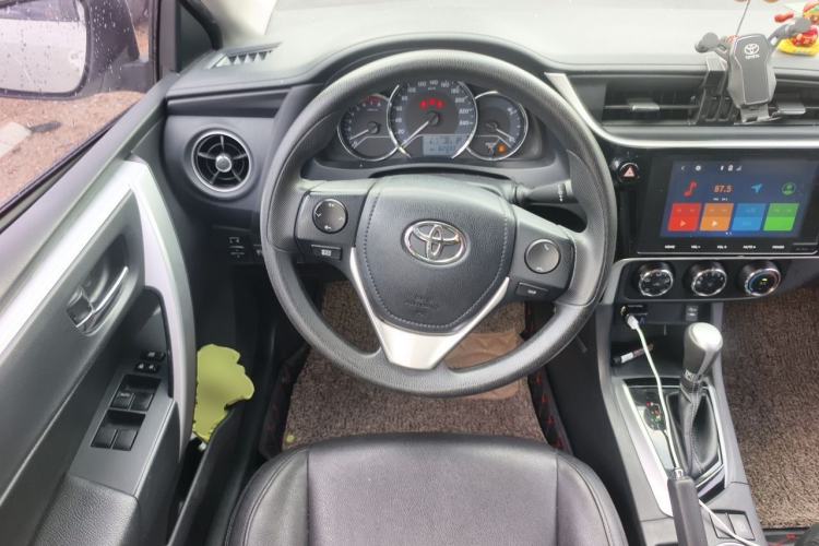 Used Toyota Levin 2017 Revised 185T CVT Elite Edition China V Standard Steering Wheel