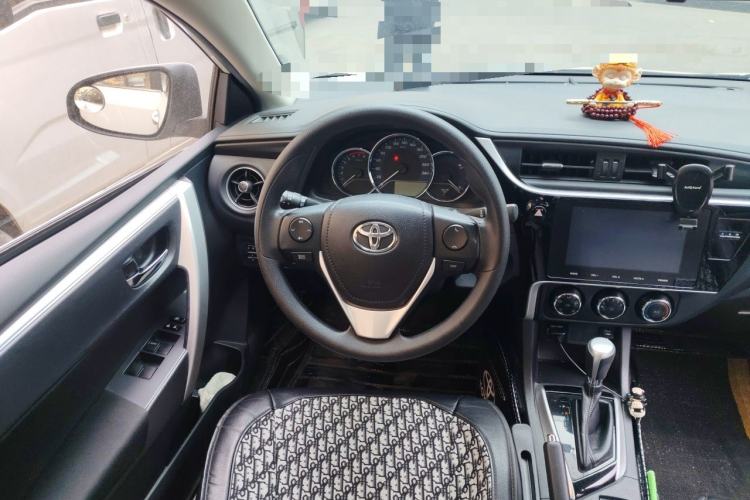 Used Toyota Levin 2017 Revised 185T CVT Elite Edition China V Standard Steering Wheel