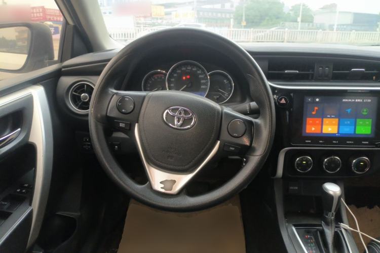 Used Toyota Levin 2017 Revised 185T CVT Elite Edition China V Standard Steering Wheel