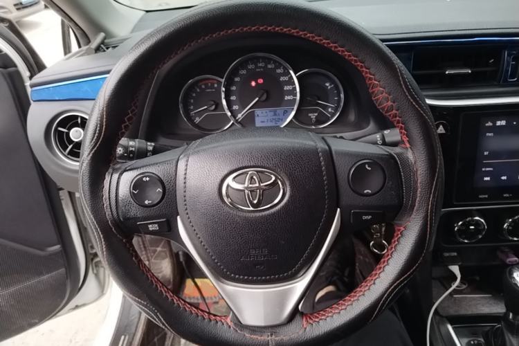Used Toyota Levin 2017 Revised 185T CVT Elite Edition China V Standard Steering Wheel
