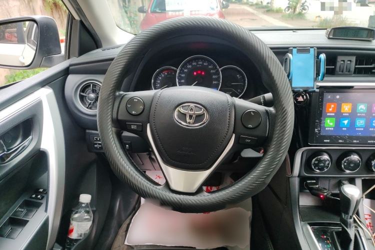 Used Toyota Levin 2017 Revised 185T CVT Elite Edition China V Standard Steering Wheel