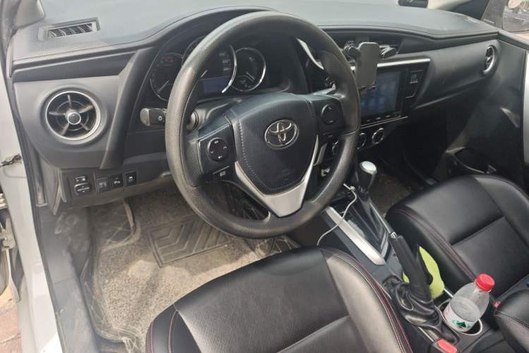 Used Toyota Levin 2017 Revised Version 185T CVT Elite Edition China VI Standard Steering Wheel