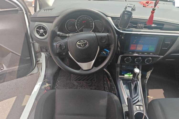 Used Toyota Levin 2017 Revised 185T CVT Elite Edition China V Standard Steering Wheel