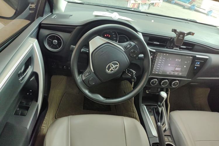 Used Toyota Levin 2017 Revised 185T CVT Elite Edition China V Standard Steering Wheel