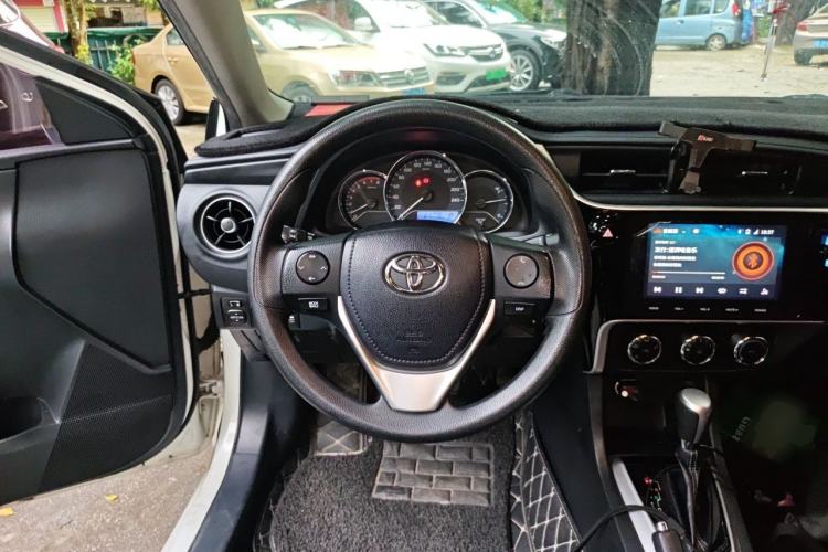 Used Toyota Levin 2017 Revised 185T CVT Elite Edition China V Standard Steering Wheel