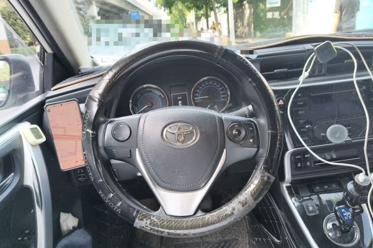 Used Toyota Levin 2017 Revised Dual-Engine 1.8H GS E-CVT Elite Sunroof Version China V Standard Steering Wheel