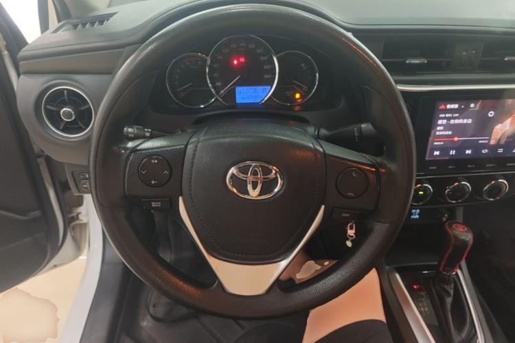 Used Toyota Levin 2017 Revised Version 185T CVT Elite Edition China VI Standard Steering Wheel