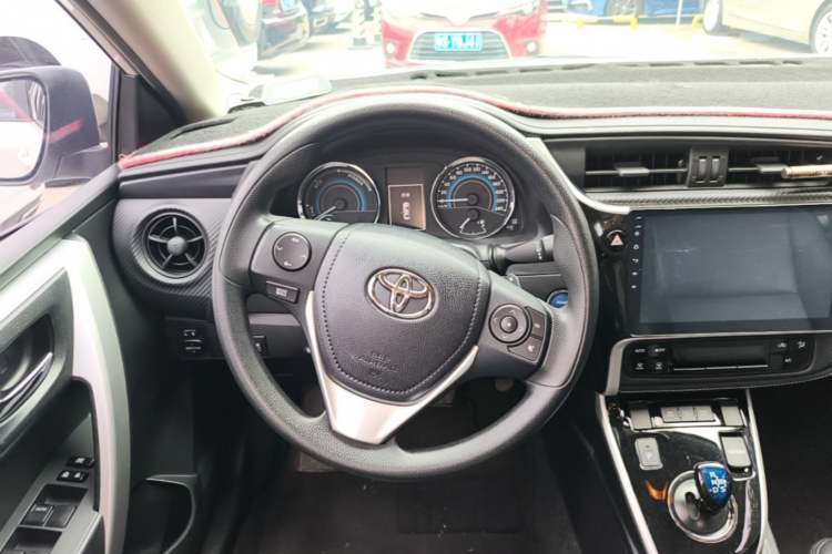 Used Toyota Levin 2017 Revised Dual-Engine 1.8H GS E-CVT Elite Sunroof Version China V Standard Steering Wheel