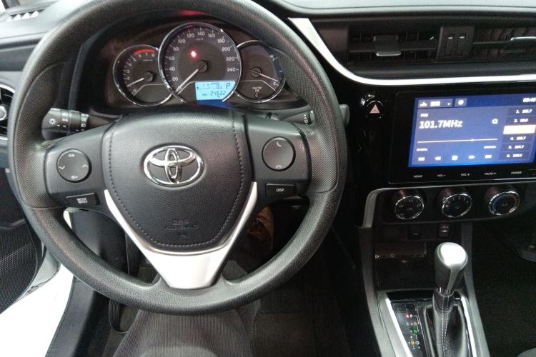 Used Toyota Levin 2017 Revised Version 185T CVT Elite Edition China VI Standard Steering Wheel
