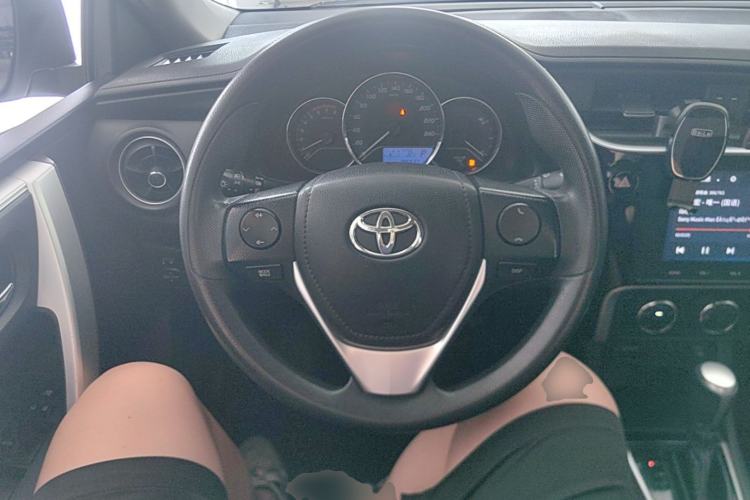 Used Toyota Levin 2017 Revised 185T CVT Elite Edition China V Standard Steering Wheel