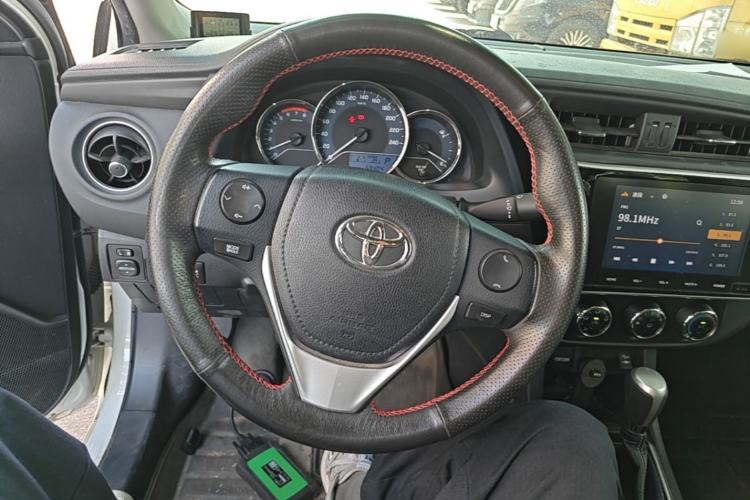 Used Toyota Levin 2017 Revised 185T CVT Leading Edition China V Standard Steering Wheel