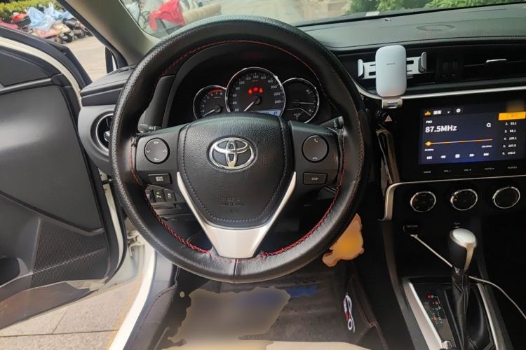 Used Toyota Levin 2017 Revised 185T CVT Elite Edition China V Standard Steering Wheel
