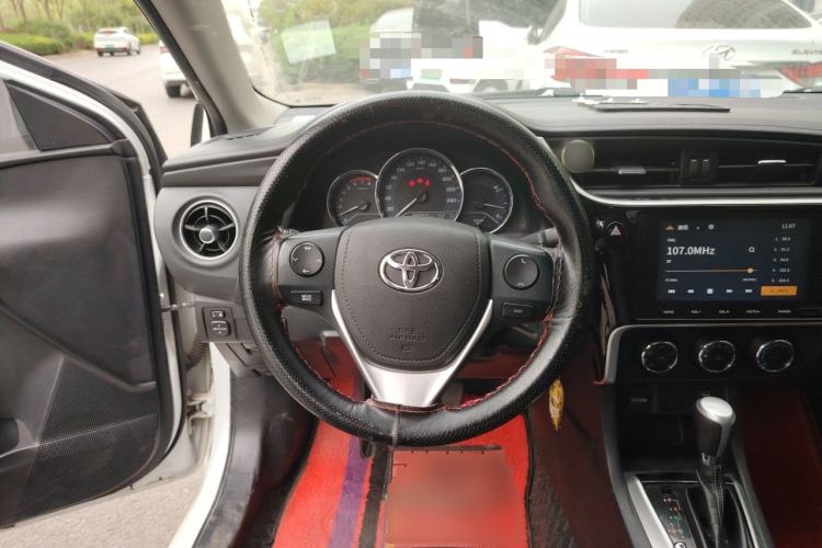 Used Toyota Levin 2017 Revised 185T CVT Leading Edition China V Standard Steering Wheel