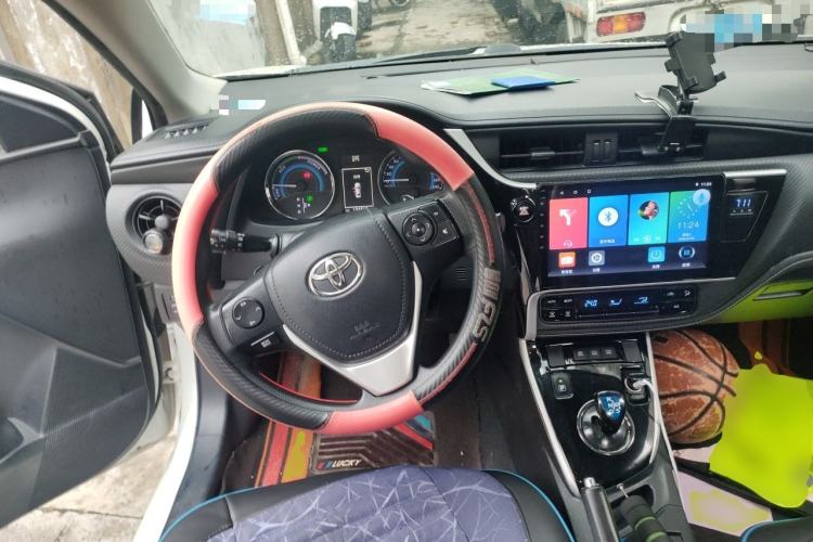 Used Toyota Levin 2017 Revised Dual-Engine 1.8H GS E-CVT Elite Sunroof Version China V Standard Steering Wheel
