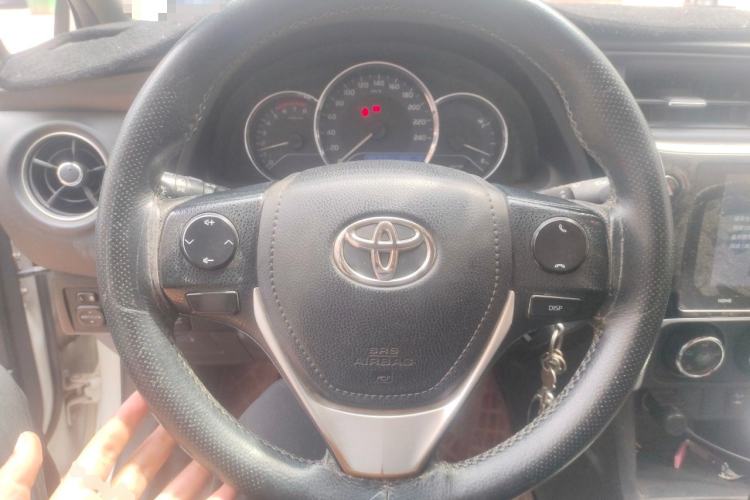 Used Toyota Levin 2017 Revised 185T CVT Elite Edition China V Standard Steering Wheel