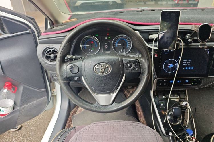 Used Toyota Levin 2017 Revised Dual-Engine 1.8H GS E-CVT Elite Sunroof Version China V Standard Steering Wheel