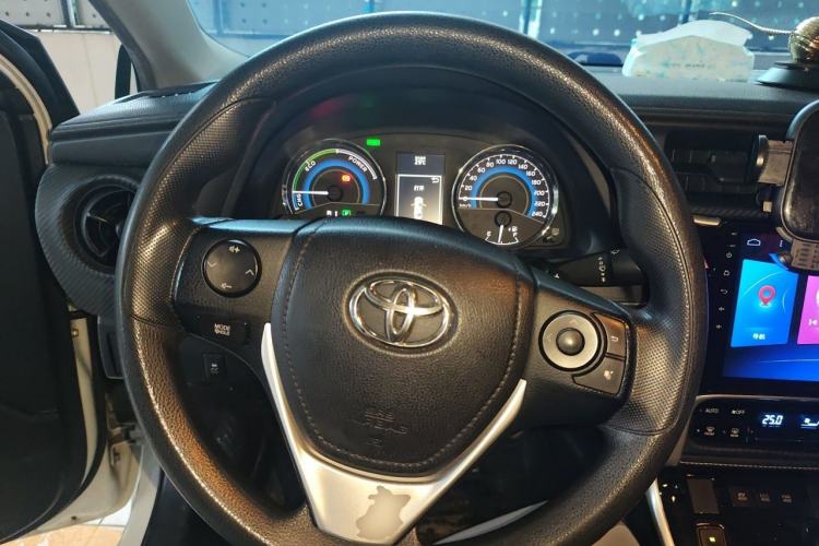 Used Toyota Levin 2017 Revised Dual-Engine 1.8H GS E-CVT Elite Sunroof Version China V Standard Steering Wheel