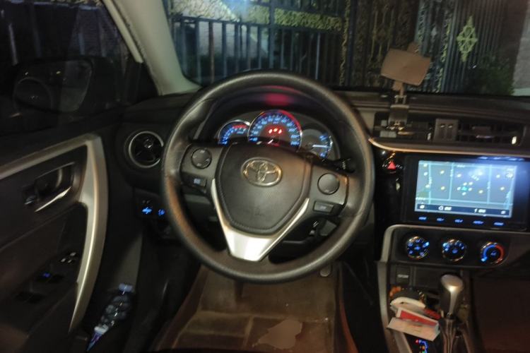Used Toyota Levin 2017 Revised 185T CVT Elite Edition China V Standard Steering Wheel