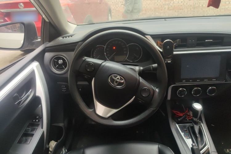 Used Toyota Levin 2017 Revised 185T CVT Elite Edition China V Standard Steering Wheel